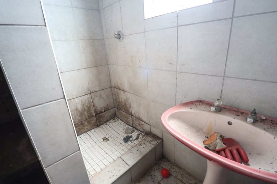 Commercial Property for Sale in Chelsea Eastern Cape